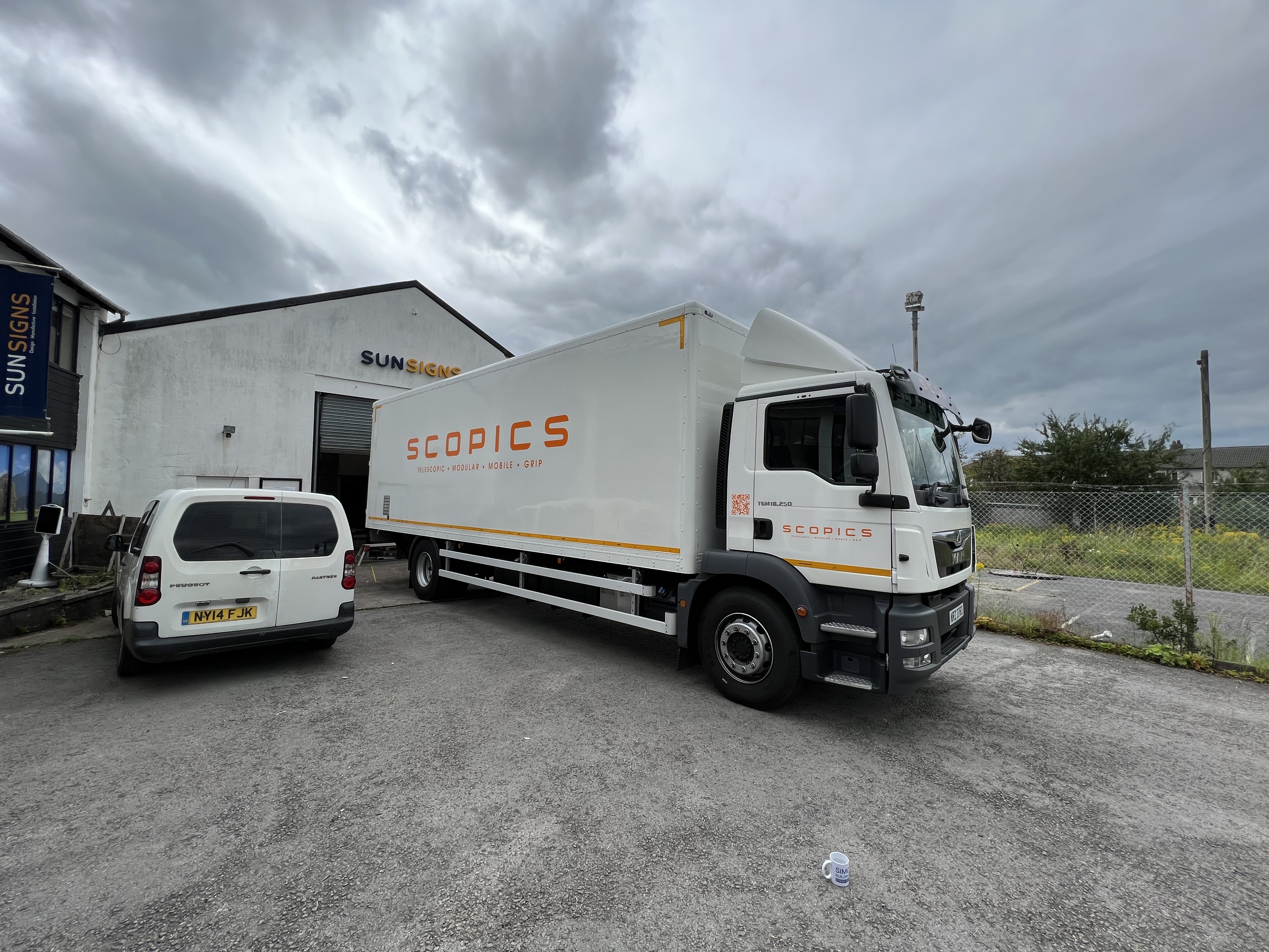 Wagon vehicle graphics